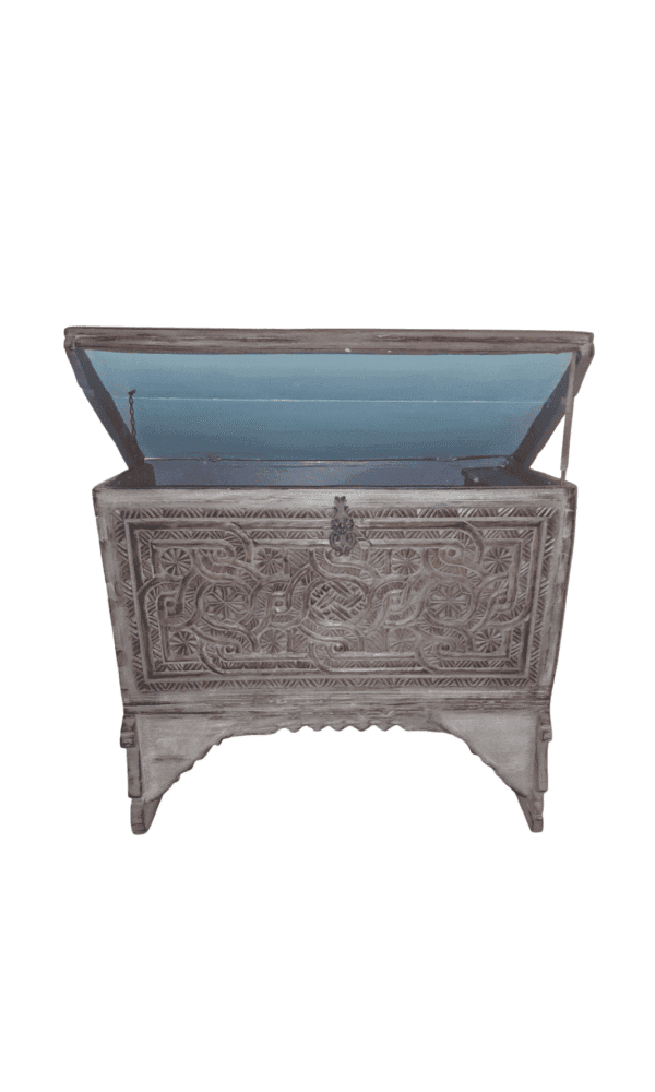 The Late 19th-Century Armenian Carved Trunk - Image 4